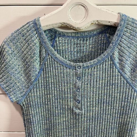 💙 AMERICAN EAGLE – Cropped Ribbed Henley – Size XL - Picture 7 of 7